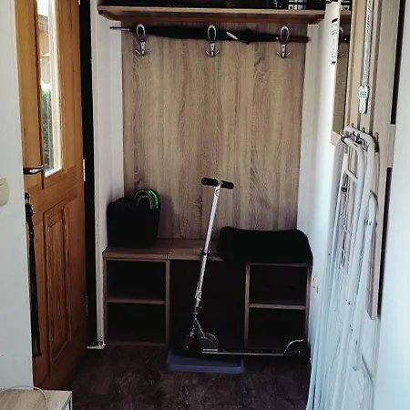 בית נופש Hiska La Kamp Terme 3000 Vkljucene 2x Kopalne Karte Kolo Sportni Rekviziti, Igrace